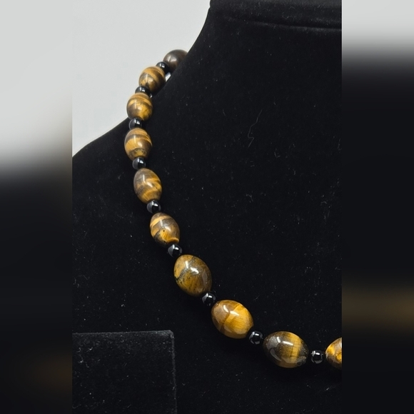 Vintage Tiger Eyes Necklace-2 Pairs of Pierced Earrings Fashionable Brown Swirls - Picture 8 of 11